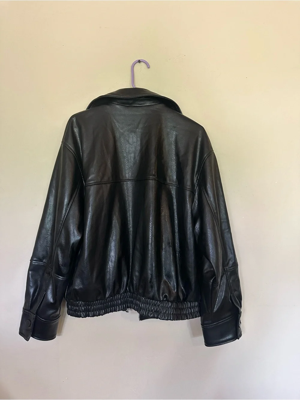 Men's Black Leather Bomber Jacket - Classic Zip Front